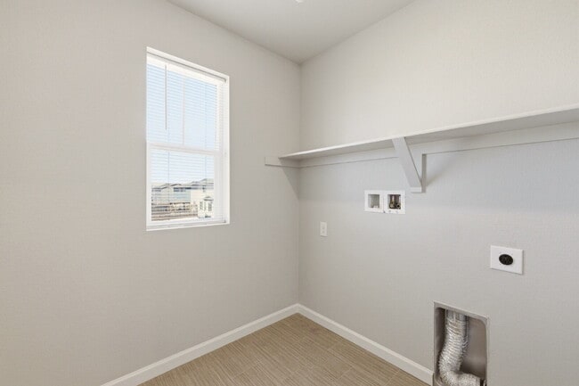 Building Photo - Beautiful Corner Lot, 3 Bedroom, 2.5 Bath with privacy fences and huge backyard!