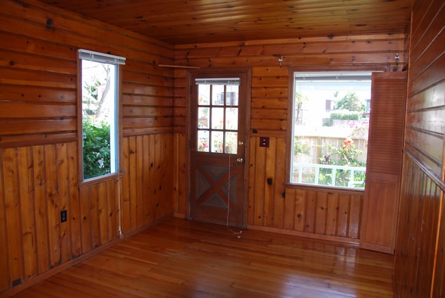 Bedroom - The Wood Room - 6616 Sabado Tarde Rd