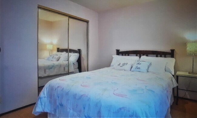 2nd Bed - 1580 Great Hwy