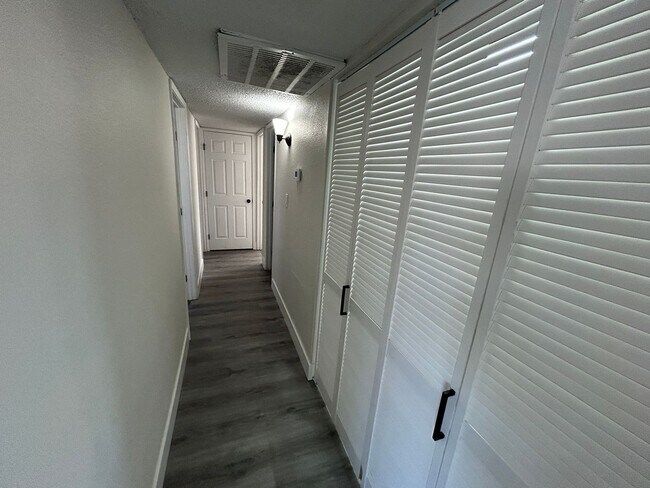 Building Photo - Single story home recently remodeled and centrally located.