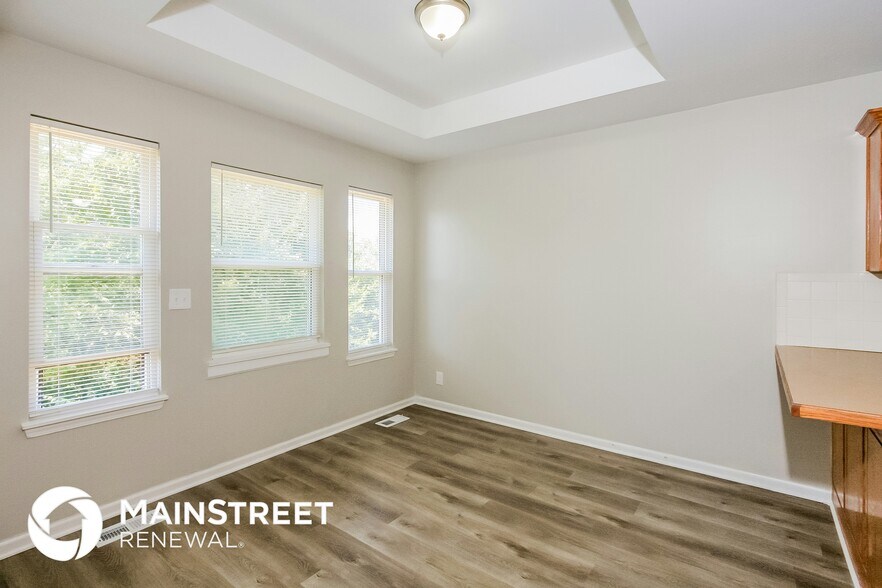 Building Photo - 11210 N Ditman Ave