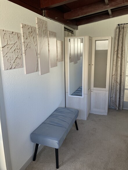 Building Photo - 3421 Belmont Ave