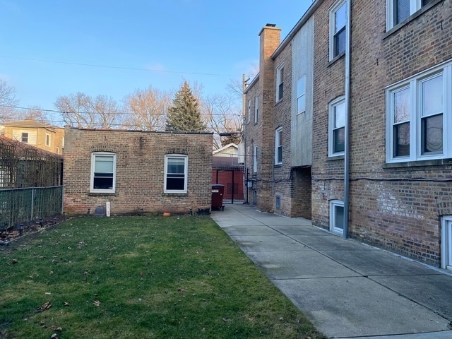 Building Photo - 2524 W Ardmore Ave