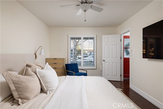 Building Photo - 407 E 16th St