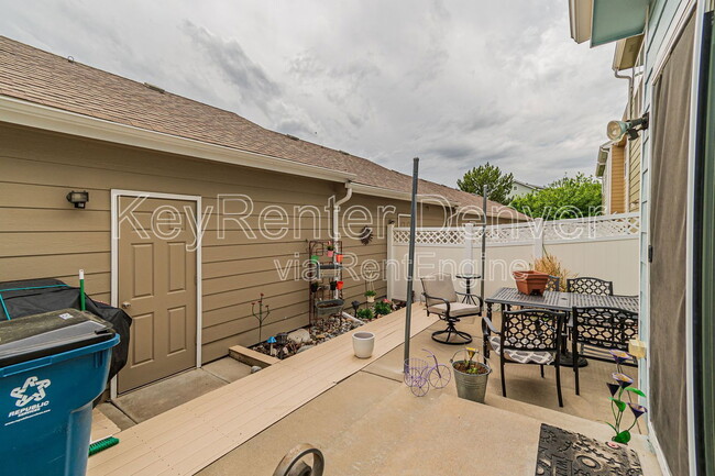 Building Photo - 15612 E 96th Way