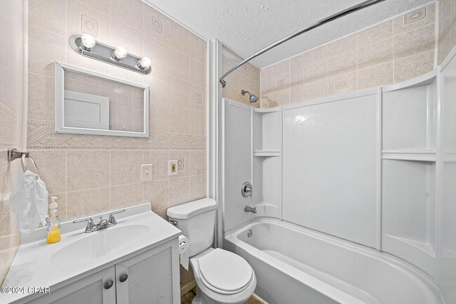 Building Photo - 6319 Sunset Ave