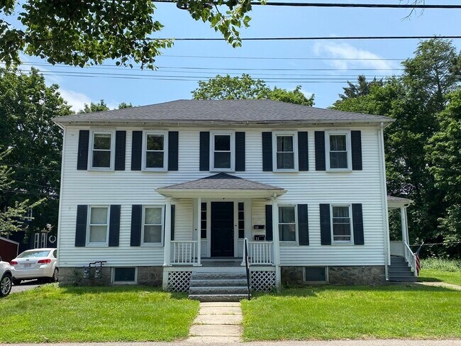 Building Photo - 13 Pleasant St