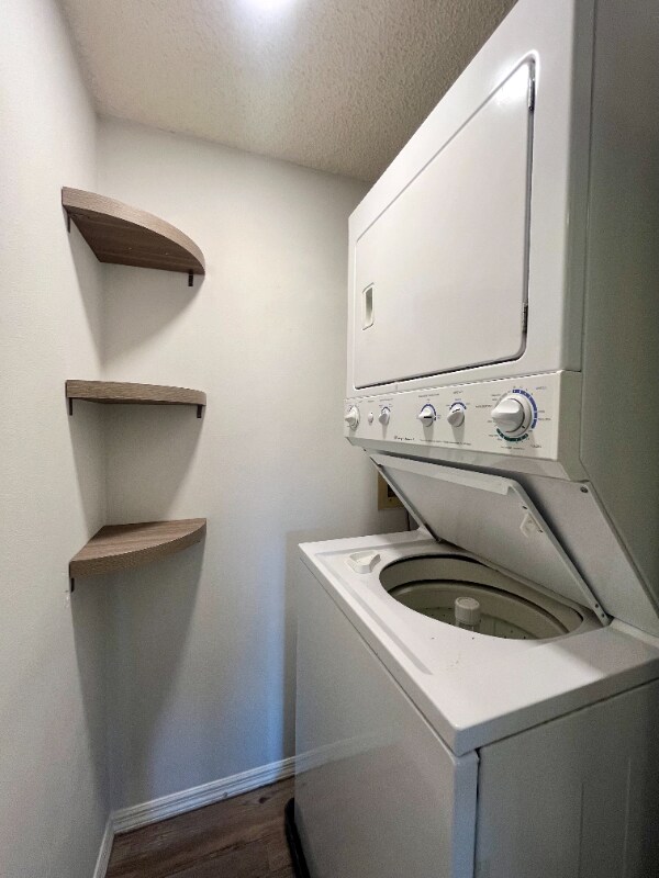 Building Photo - 431 Cerromar Ln