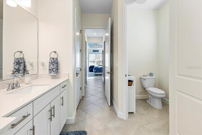 Building Photo - 8568 Shr Lk Dr