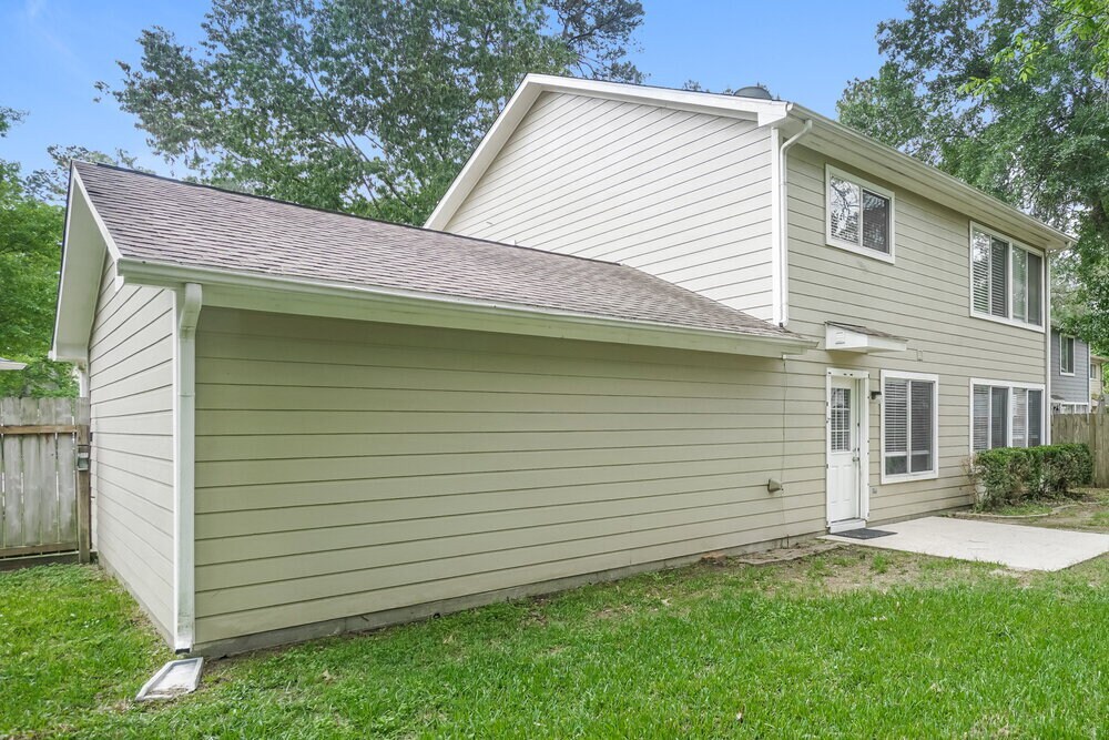 Building Photo - 22023 Soft Pines Ct