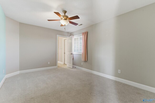 Building Photo - 7518 Parktrace Ln SE