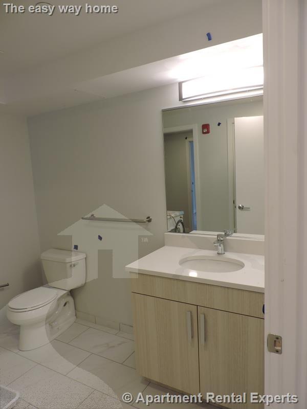 Building Photo - 10 Soden St