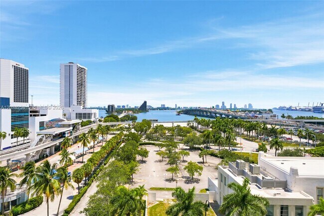 Building Photo - 1400 Biscayne Blvd