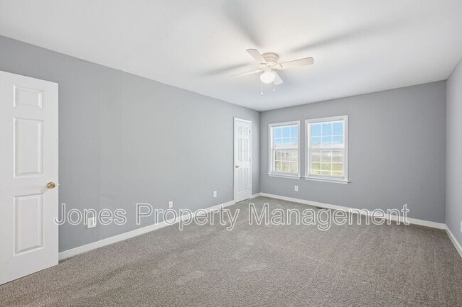 Building Photo - 320 N Key St