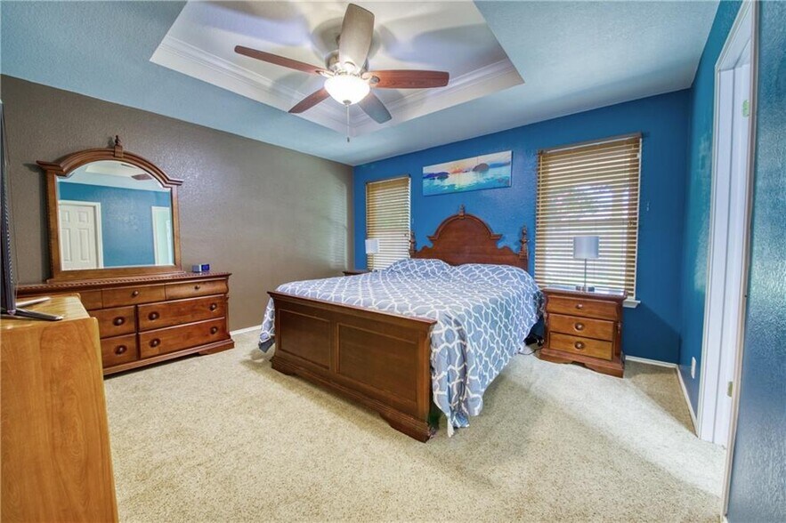 Building Photo - 301 Nicole Way