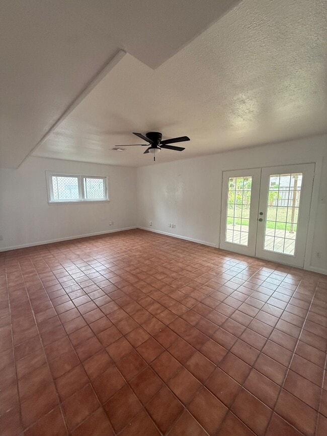 Building Photo - 4617 Cobblestone Ln