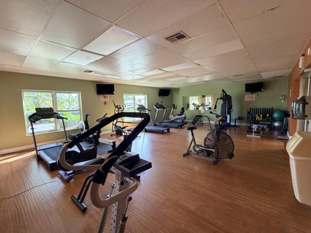 Building Photo - 2804 Crosley Dr E