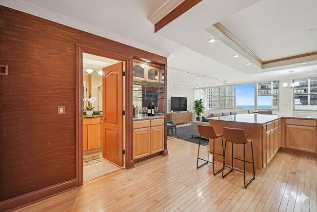 Building Photo - 40 E Cedar St