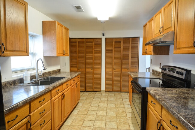 Building Photo - Stirling