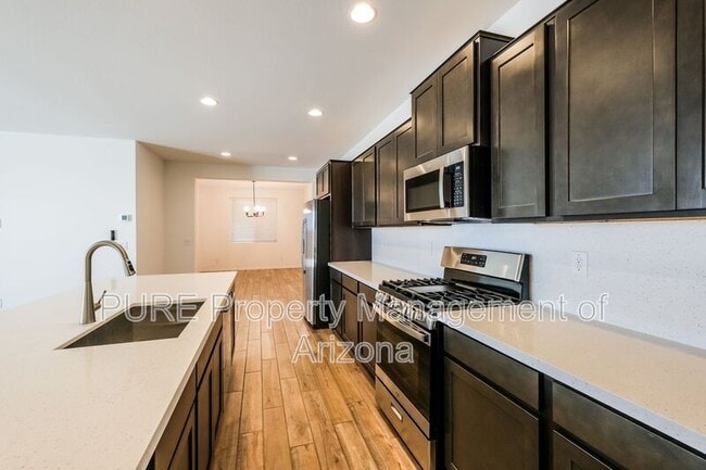 Building Photo - 10163 W Crittenden Ln