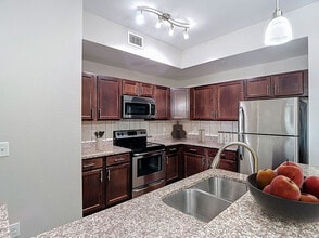 Building Photo - Adagio at Westshore Palms