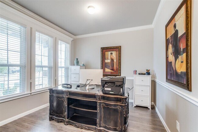 Building Photo - Looking for your first home or your forever home, the open floor plan on this beautiful home in t...