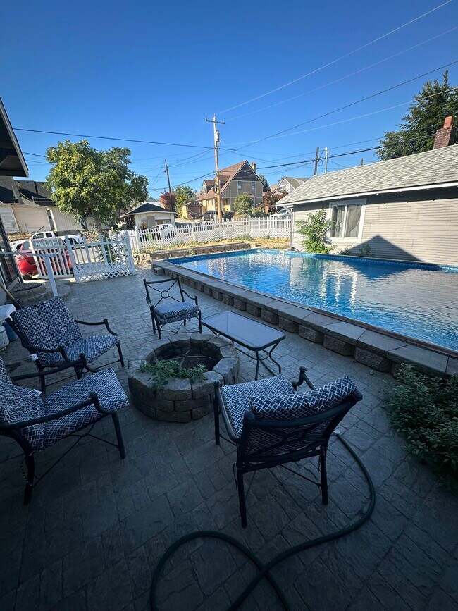 Building Photo - 2 N Delaware Ave