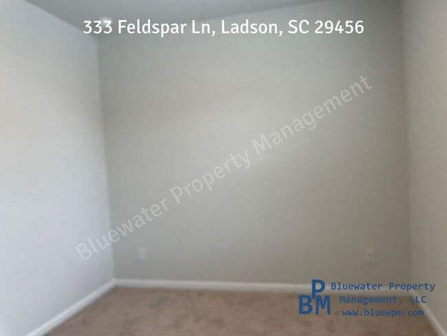Building Photo - 333 Feldspar Ln