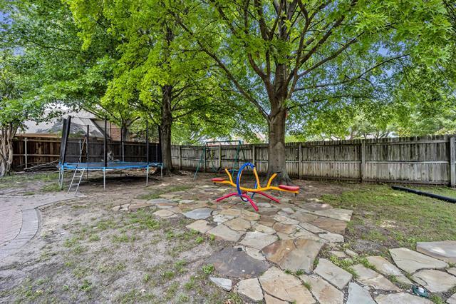 Building Photo - 5403 Linden Ct