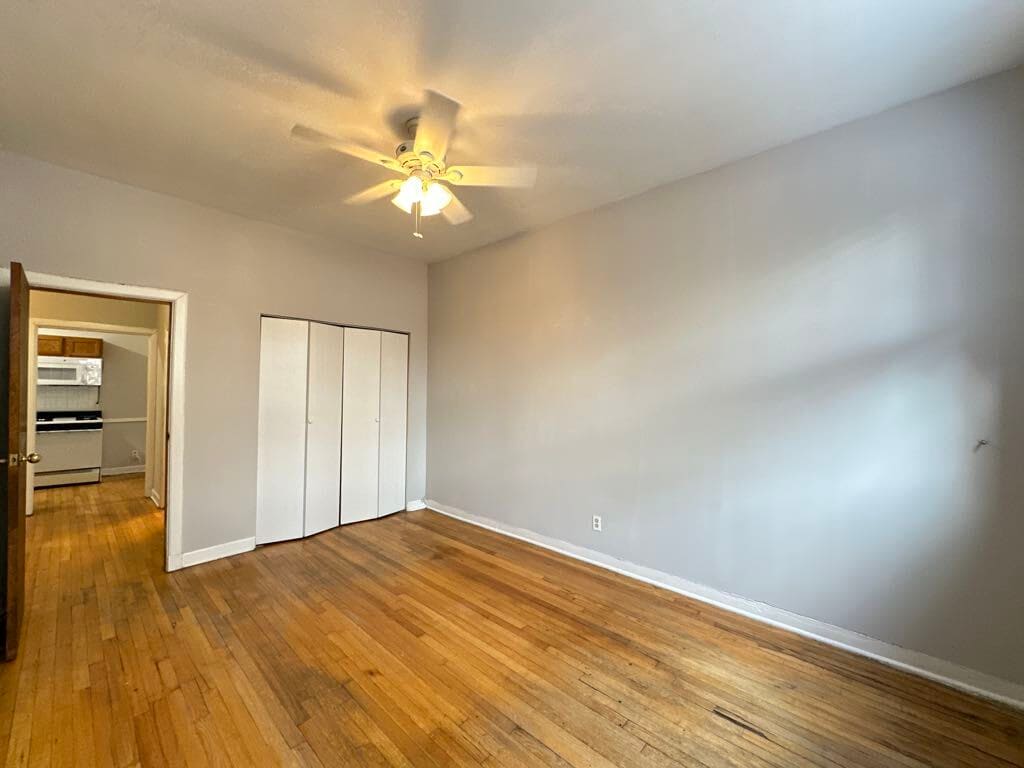 Building Photo - 1024 W George St