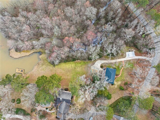 Building Photo - 2270 Emerald Dr