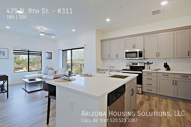 Building Photo - Charming Furnished One Bedroom in Downtown...