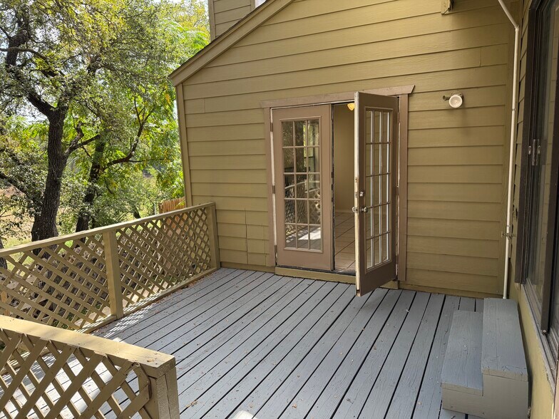 Building Photo - 9314 Whisper Pt
