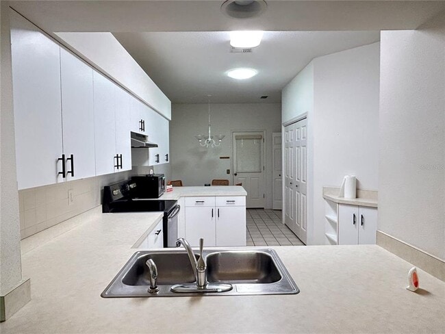Building Photo - 13 Enclave Dr