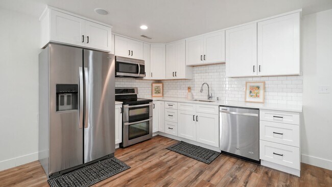 Building Photo - 4291 Campden Dr