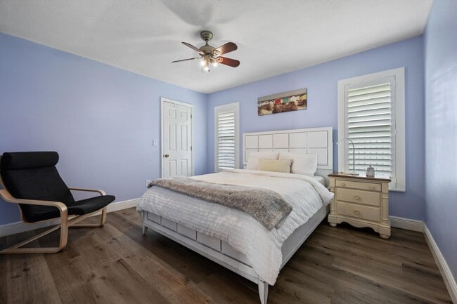 Building Photo - 12139 Big Cone Ct