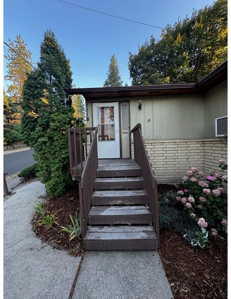 Front Entry - 1118 E 14th Ave