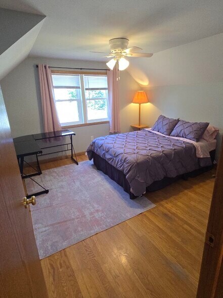 Upper N Bdrm - 849 County Road K