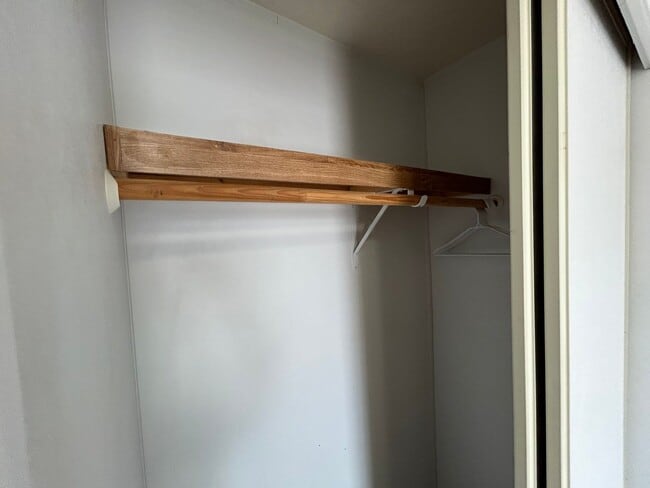 Building Photo - 3 Bedroom 2 Bath Trailer for Rent