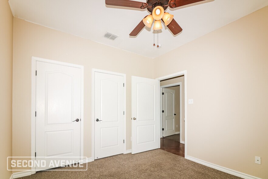 Building Photo - 3630 Garnet Ct