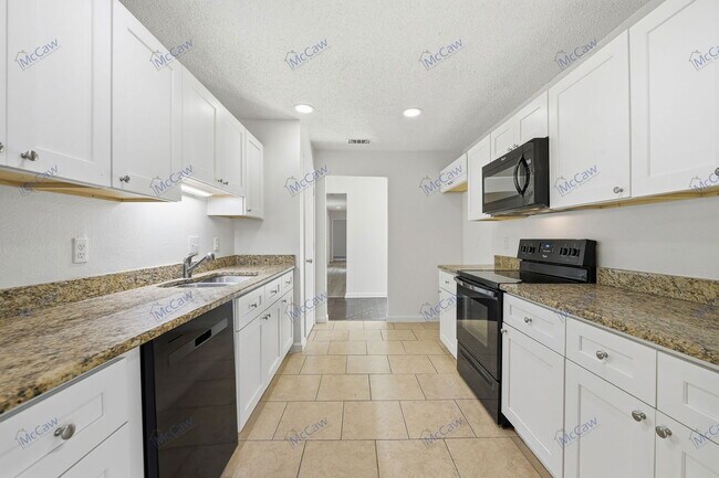 Building Photo - 1736 Brown Trail