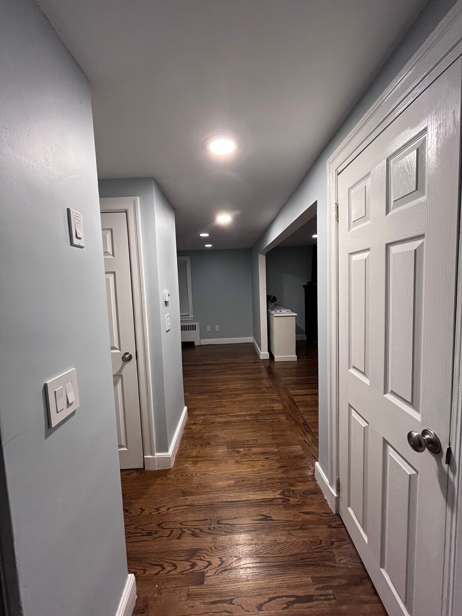 1st Fl - Common space Hallway - 48 Aberdeen Rd