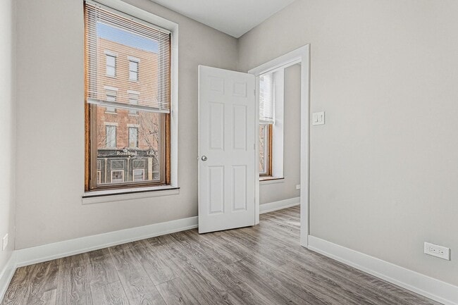 Building Photo - 1503 W Taylor St