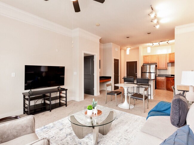 Building Photo - 1 Old Fairway Rd