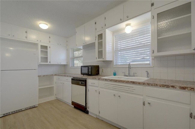 Building Photo - 1510 Northridge Dr