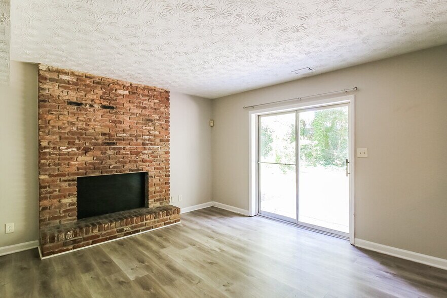 Building Photo - 2725 Westford Ct SW