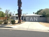 Building Photo - Pet Friendly Palm Desert Home