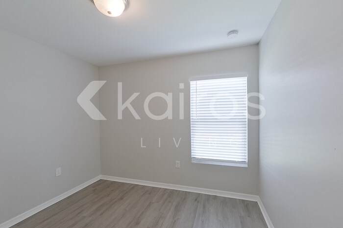 Building Photo - 3214 65th St W