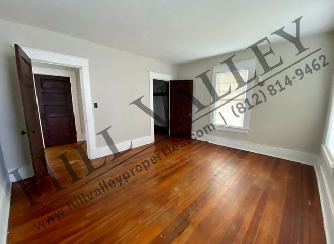 Building Photo - Three bedroom home