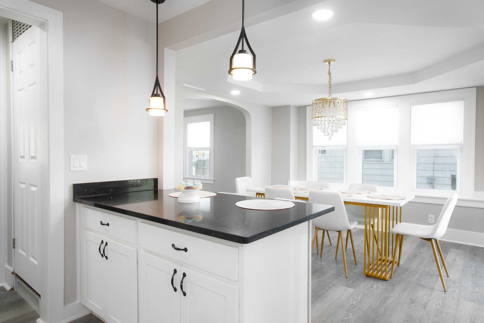 Building Photo - 1250 Portage Ave